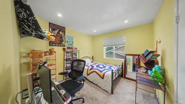 156 Peach St, Vallejo, CA 94589