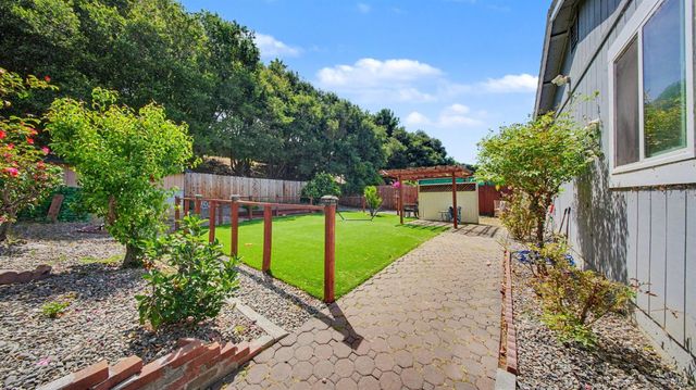 156 Peach St, Vallejo, CA 94589