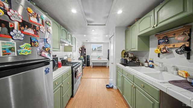 156 Peach St, Vallejo, CA 94589