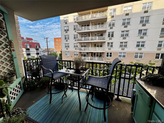 420 Shore Road 2D, Long Beach, NY 11561
