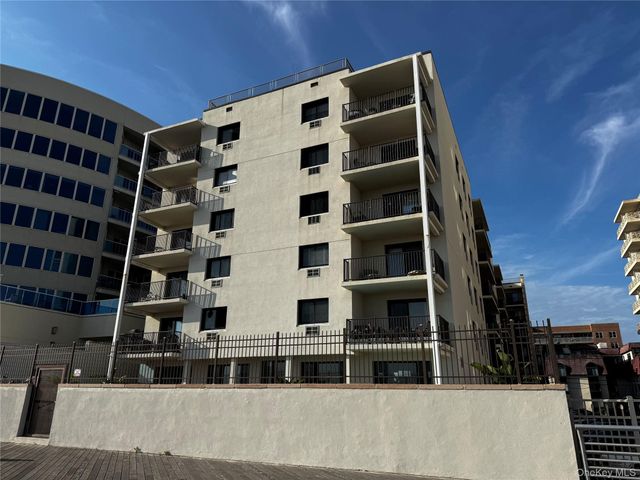 420 Shore Road 2D, Long Beach, NY 11561