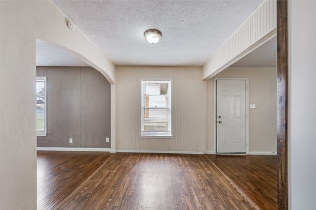 8016 Downe Drive, White Settlement, TX 76108