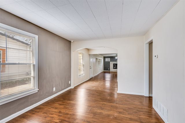 8016 Downe Drive, White Settlement, TX 76108