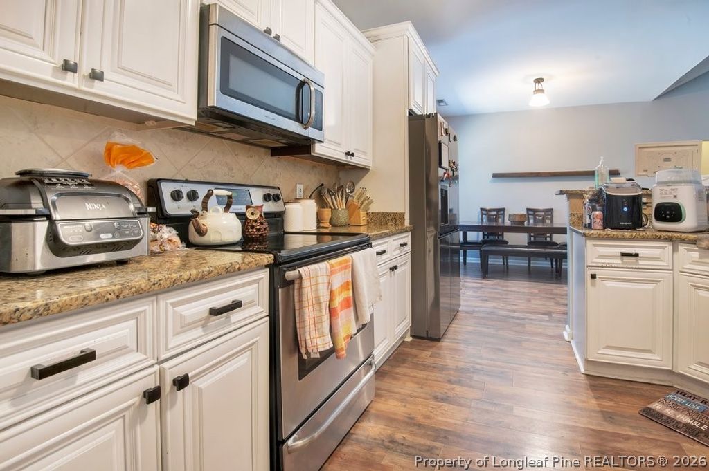 607 Roanoke Drive, Raeford, NC 28376 — photo 9