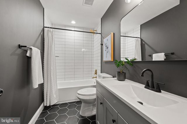 3514 FAIRVIEW AVE, Baltimore, MD 21216