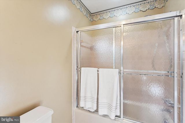 12119 GREENLEAF AVE, Potomac, MD 20854
