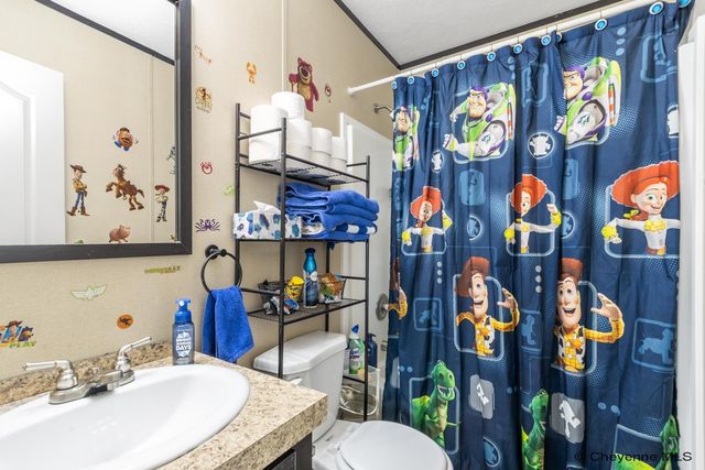 605 SOUTH FORK RD, Cheyenne, WY 82007