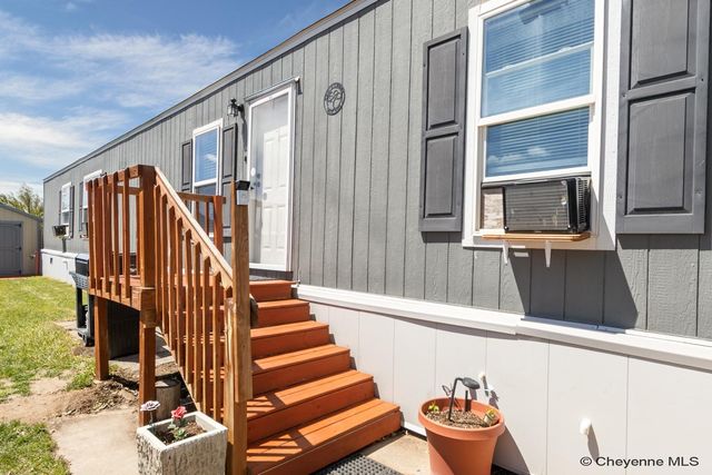 605 SOUTH FORK RD, Cheyenne, WY 82007