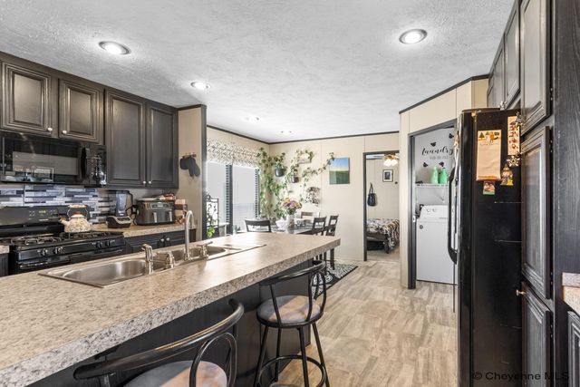 605 SOUTH FORK RD, Cheyenne, WY 82007