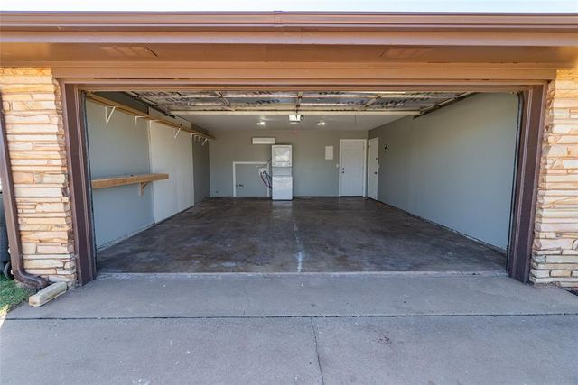 946 Freeland Drive, Enid, OK 73701