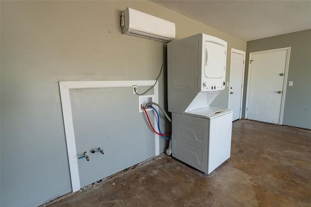 946 Freeland Drive, Enid, OK 73701