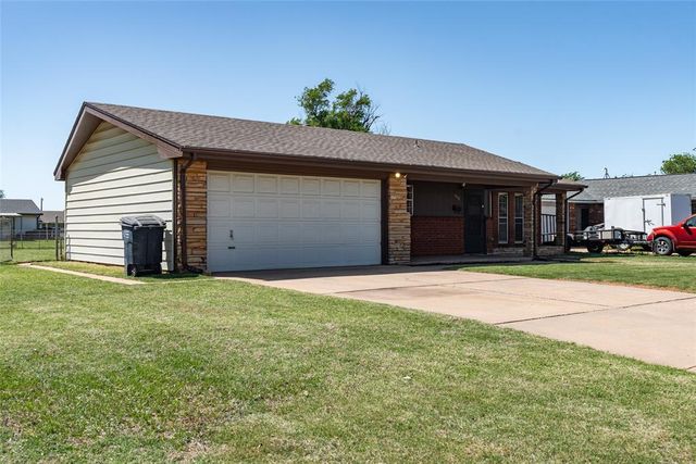 946 Freeland Drive, Enid, OK 73701