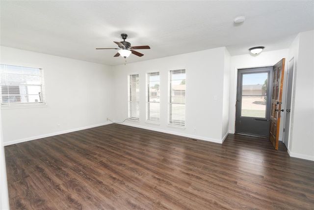 946 Freeland Drive, Enid, OK 73701