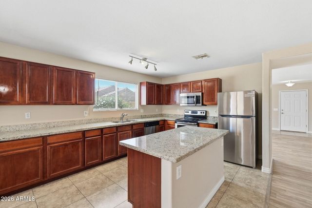 422 W REDWOOD Drive, Chandler, AZ 85248