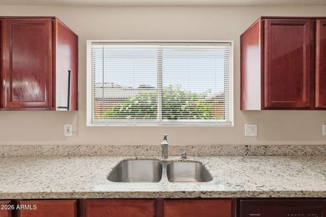 422 W REDWOOD Drive, Chandler, AZ 85248