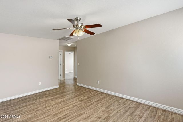 422 W REDWOOD Drive, Chandler, AZ 85248