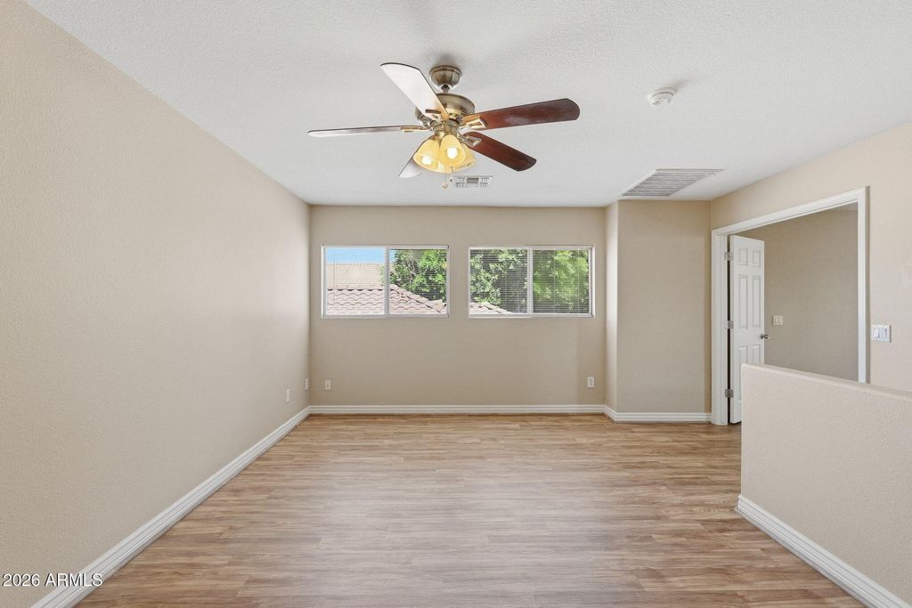 Image 24 of property listing at 422 W REDWOOD Drive, Chandler, AZ 85248