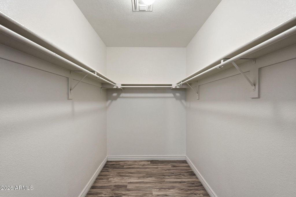 Image 31 of property listing at 422 W REDWOOD Drive, Chandler, AZ 85248