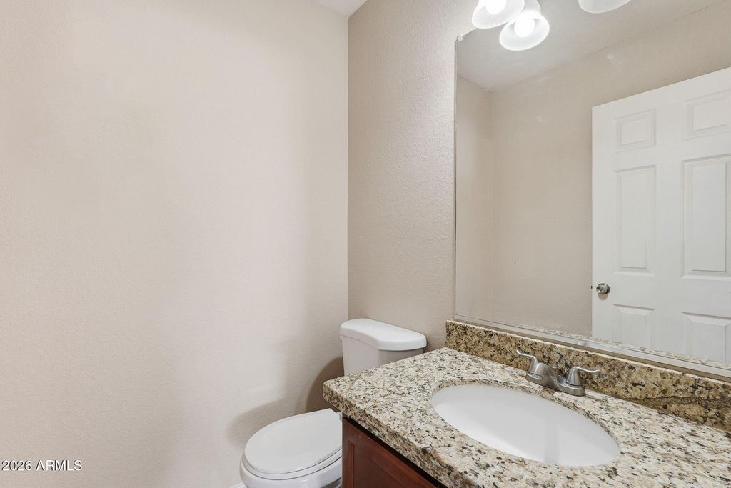 Image 32 of property listing at 422 W REDWOOD Drive, Chandler, AZ 85248