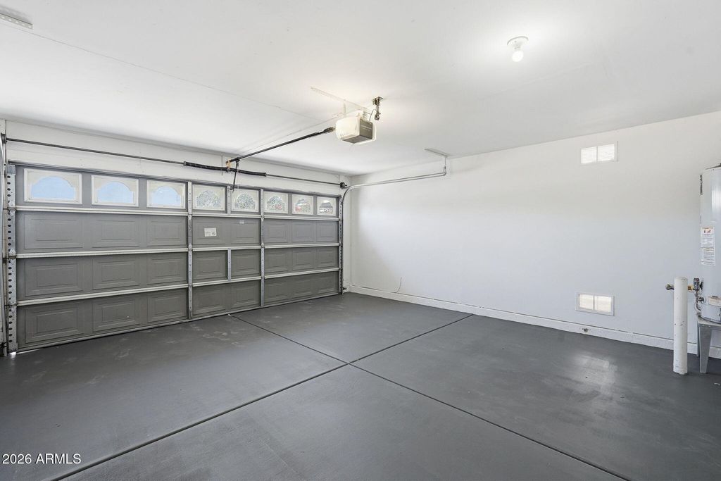 Image 37 of property listing at 422 W REDWOOD Drive, Chandler, AZ 85248