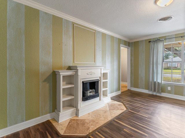 2005 Candlewood Drive, Bay City, TX 77414