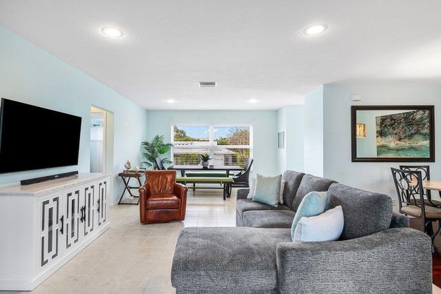 1015 Ingraham Avenue 2, Delray Beach, FL 33483