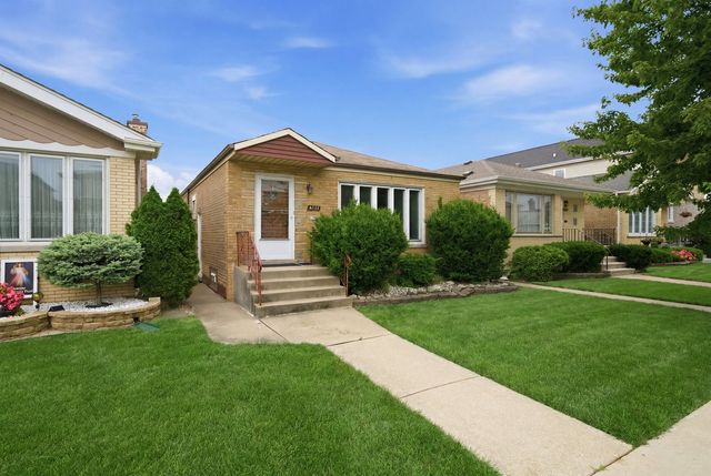 6111 W 55th Street, Chicago, IL 60638
