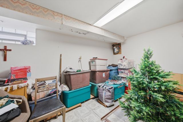 6111 W 55th Street, Chicago, IL 60638
