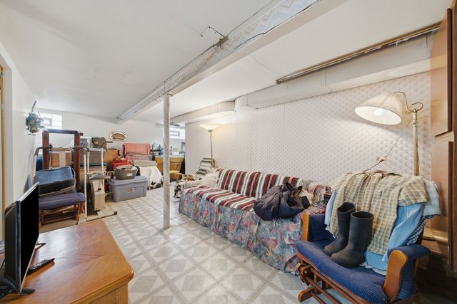 6111 W 55th Street, Chicago, IL 60638