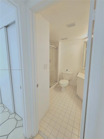 20185 E Country Club Dr 2505, Aventura, FL 33180