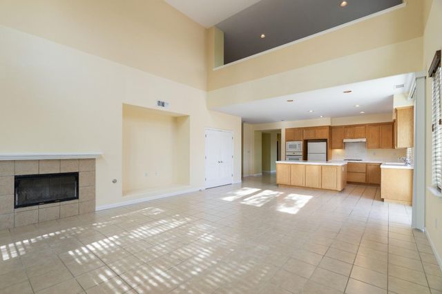 9281 Panoz Ct, Patterson, CA 95363