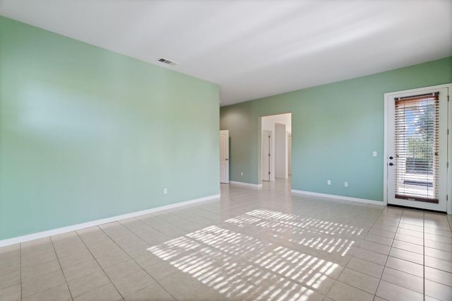 9281 Panoz Ct, Patterson, CA 95363