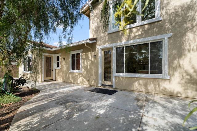 9281 Panoz Ct, Patterson, CA 95363