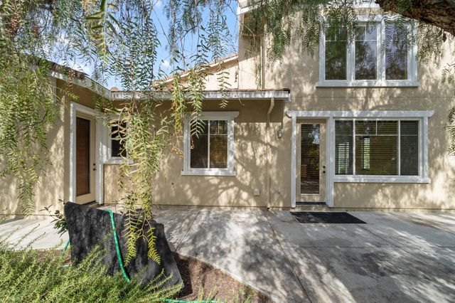 9281 Panoz Ct, Patterson, CA 95363