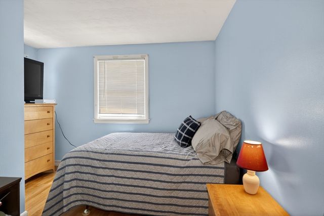 3 Marie Cir, Burlington, MA 01803