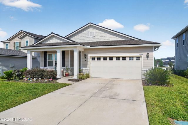2057 AMBERLY Drive, Middleburg, FL 32068
