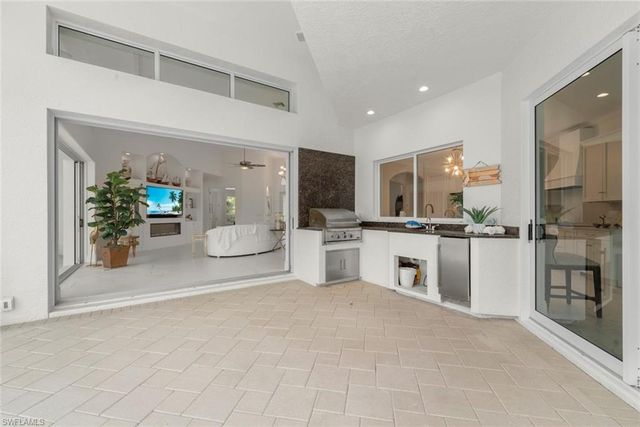 2302 Wulfert RD, Sanibel, FL 33957