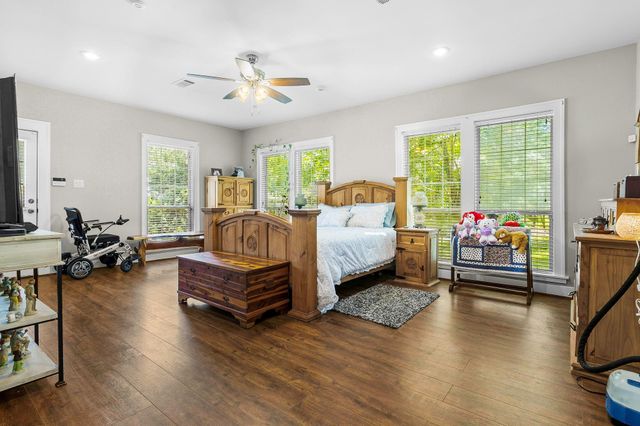 234 El Dorado Drive, Livingston, TX 77351
