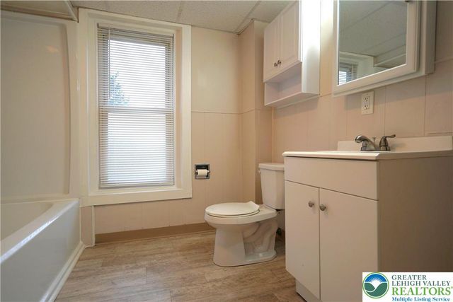 543 Chestnut Street, Emmaus Boro, PA 18049