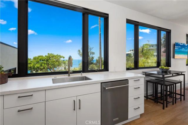 565 Fern Street B, Laguna Beach, CA 92651