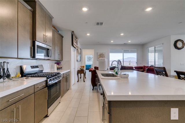 1508 Luca Mountain Lane, Henderson, NV 89011