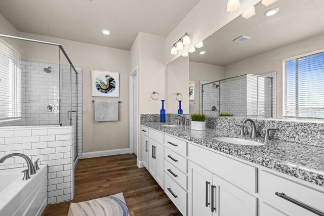 7065 Lakehaven Dr, Roseville, CA 95747