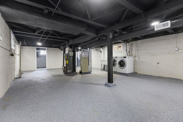 3005 Commercial Avenue, Chicago Heights, IL 60411