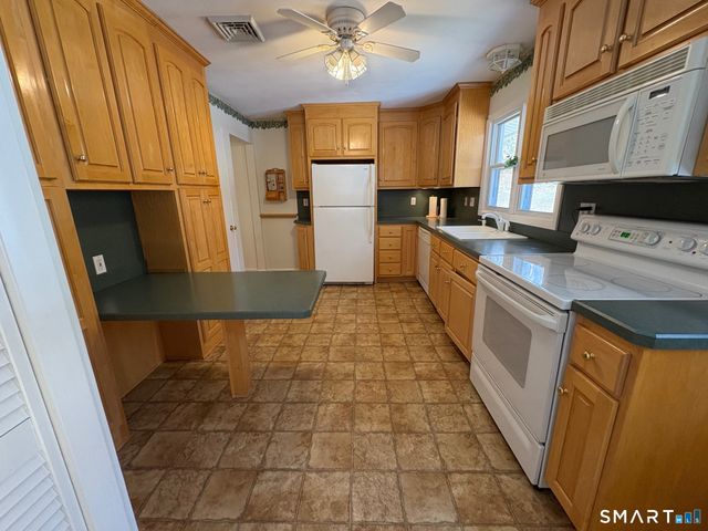 967 Derby Milford Road, Orange, CT 06477