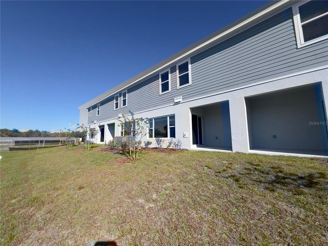 490 THOMPSON VILLAGE AVENUE, Apopka, FL 32703