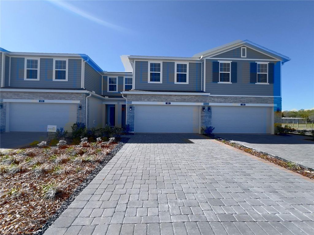490 THOMPSON VILLAGE AVENUE, Apopka, FL 32703