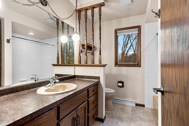 N9562 OTTE COURT, Appleton, WI 54915