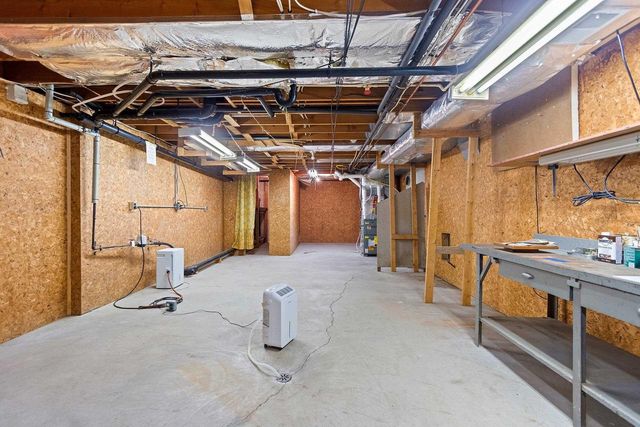 N9562 OTTE COURT, Appleton, WI 54915