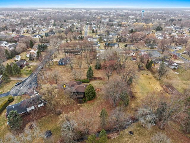 N9562 OTTE COURT, Appleton, WI 54915