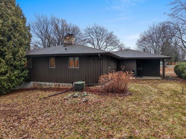 N9562 OTTE COURT, Appleton, WI 54915